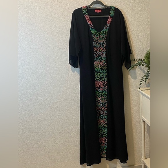 Elaine Turner Embroidered Tia Black Maxi Dress - Medium - Picture 2 of 16